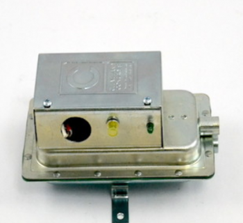 Cleveland Controls AFS-145-045-A Air Pressure Switch with Amber Light
